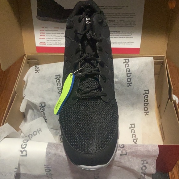 Reebok Shoes - Picture 3 of 4